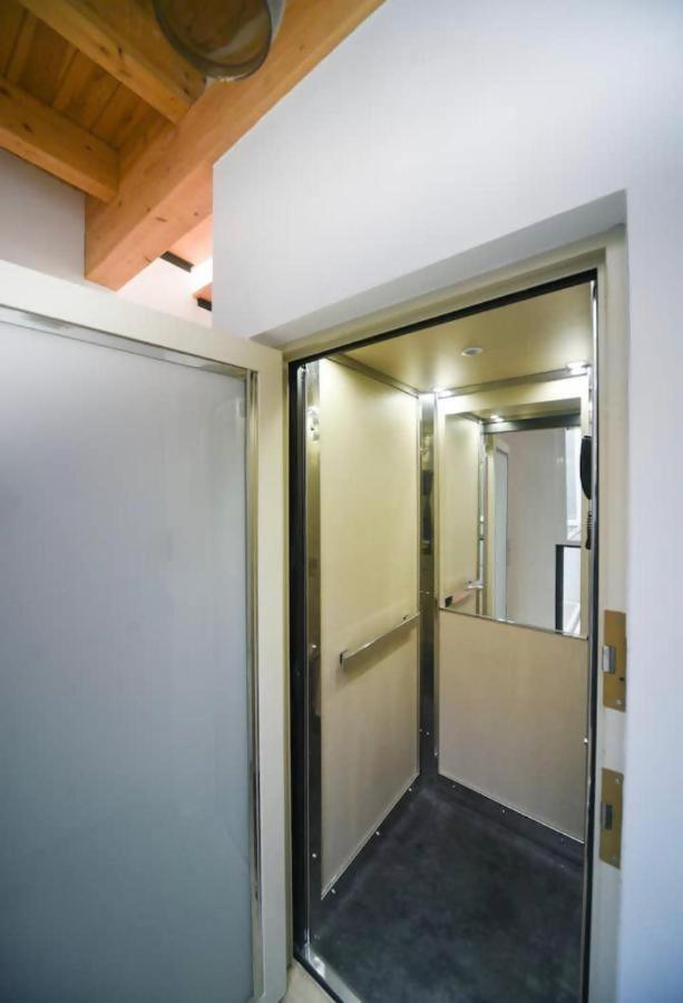 Hostfy Centro Alameda Apartment เซบีญา ภายนอก รูปภาพ