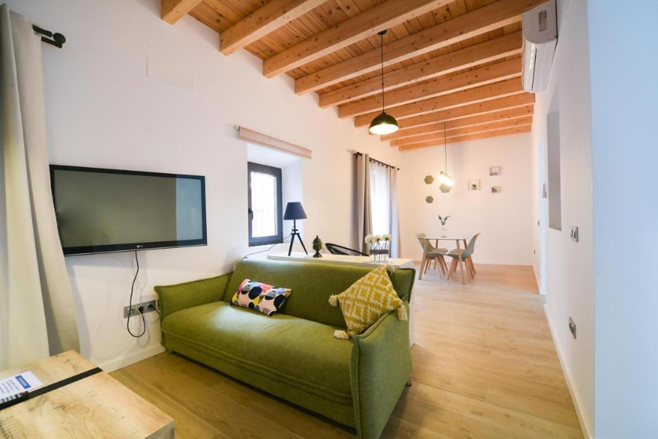 Hostfy Centro Alameda Apartment เซบีญา ภายนอก รูปภาพ