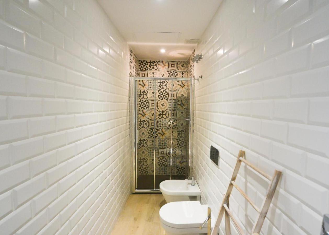 Hostfy Centro Alameda Apartment เซบีญา ภายนอก รูปภาพ